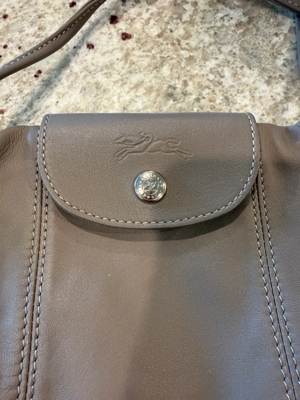 Longchamp Mini Crossbody Bag in Gray leather- Excellent condition. Barely used. - Picture 5 of 6